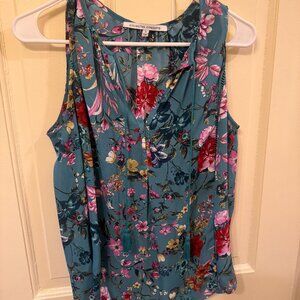 Small, Collective Concepts, floral blouse